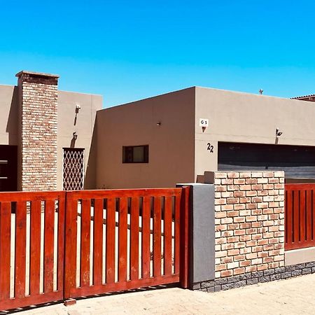 Appartement Otis Self Catering à Walvis Bay Extérieur photo
